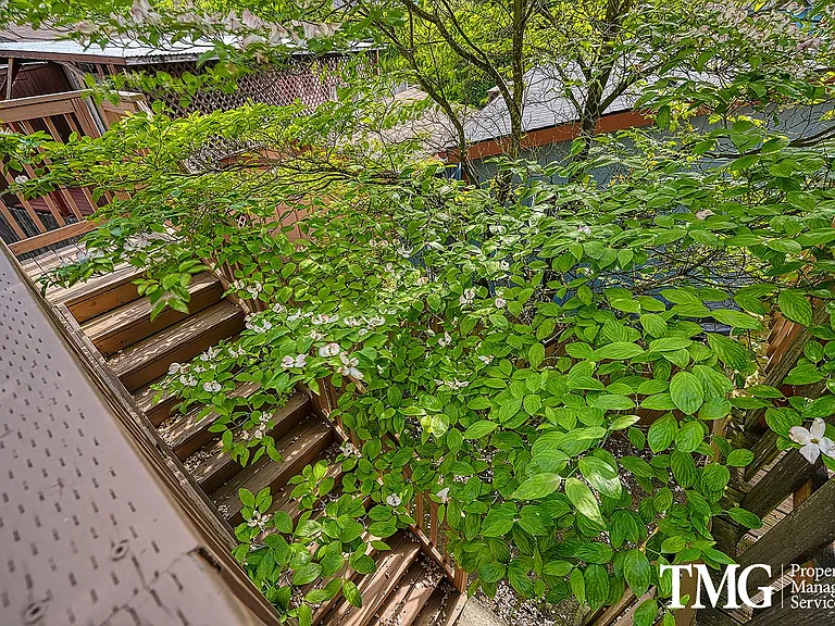 15075 SE Powell Blvd — Photo 22