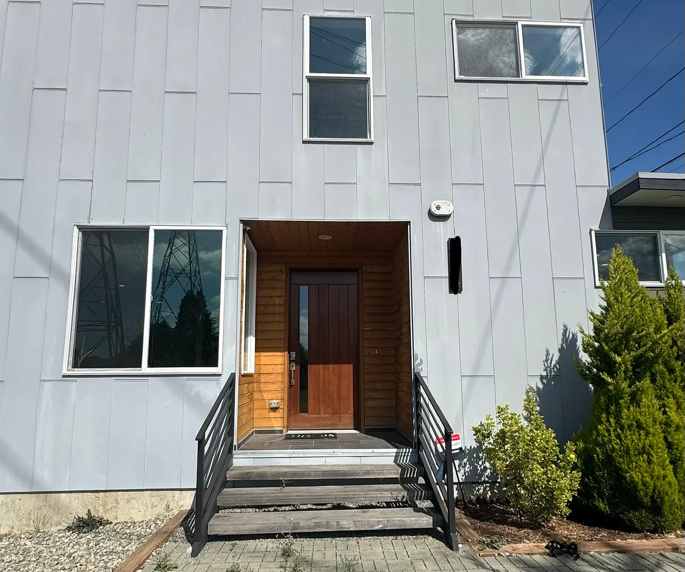 4 bed, 3630 sqft, $4,200 — Photo 2