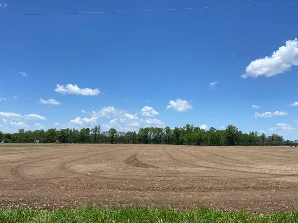 7601 E V Ave, Vicksburg, MI 49097