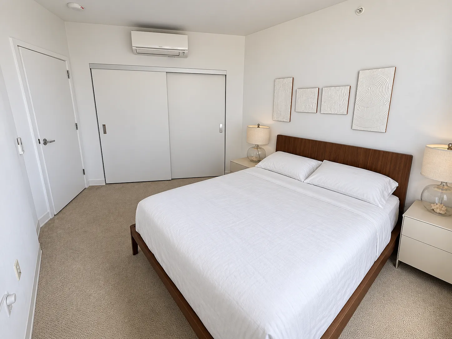 2 bed, 823 sqft, $3,200 — Photo 2