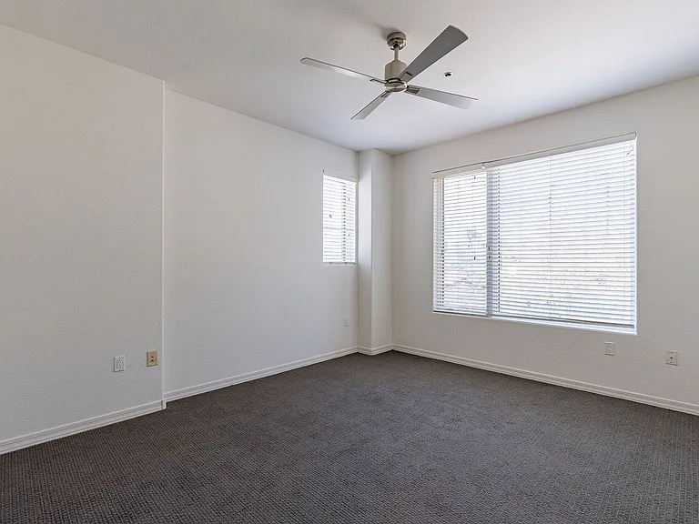 16 W Encanto Blvd #130 — Photo 29