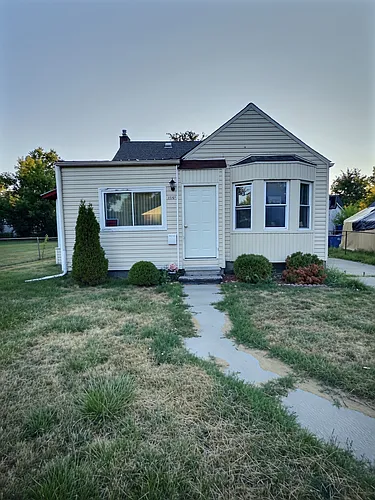 22207 Lefever Ave Photo 1