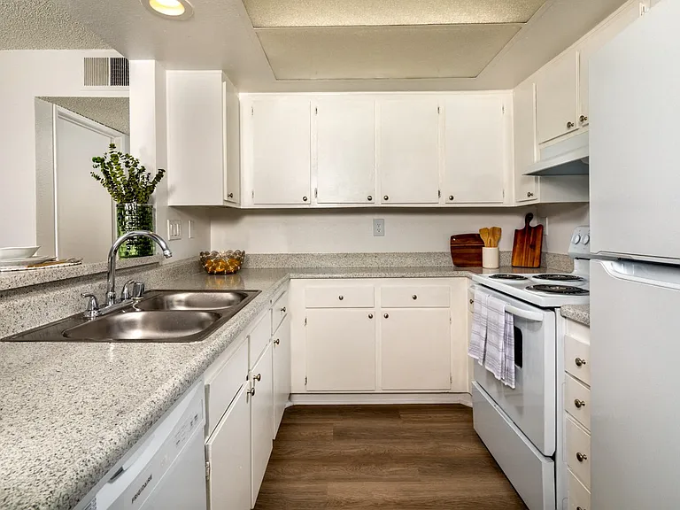 Sienna Residences — Photo 11