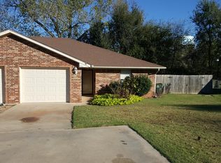 1511 S 13th St, Chickasha, OK 73018