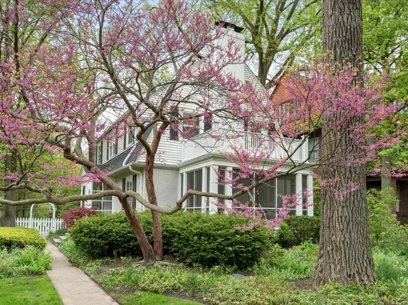 2311 Park Pl, Evanston, IL 60201