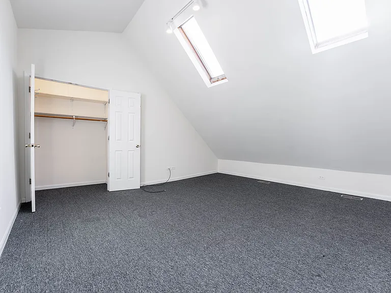 2430 N Ashland Ave #2 — Photo 8