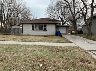 211 E 3rd St, Newton, KS 67114