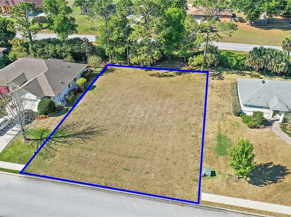 5025 Harbor Hts, Lady Lake, FL 32159