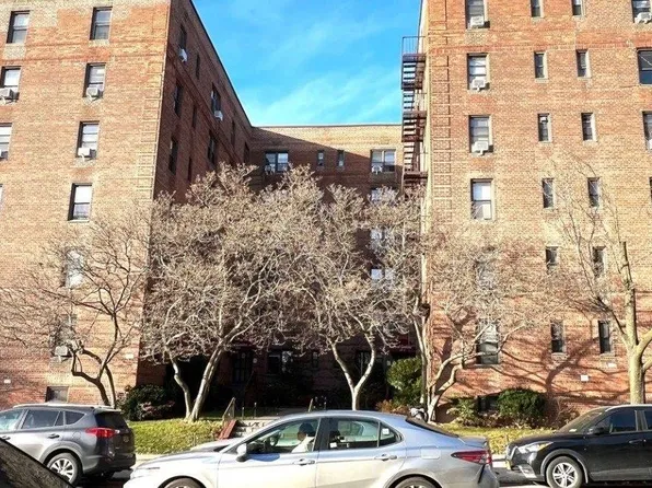 144-11 Sanford Avenue #1J, Flushing, NY 11355