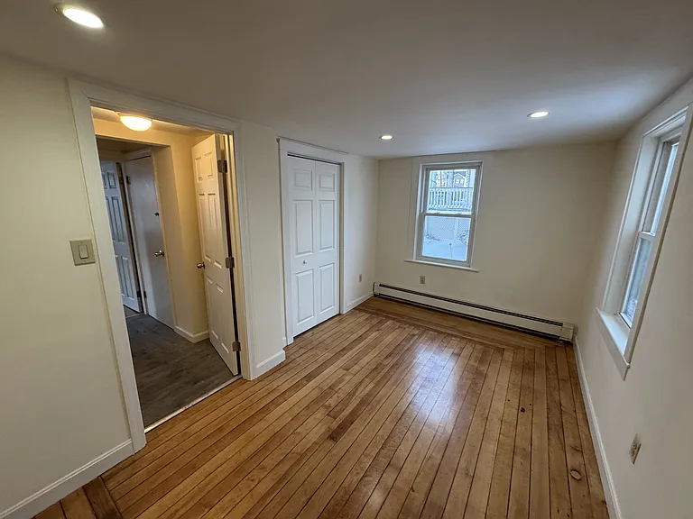 16 Sturgis St #1 — Photo 5