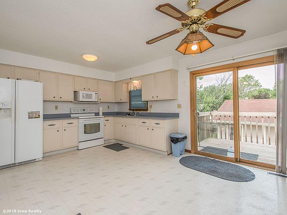 3rd image of 307 S F St