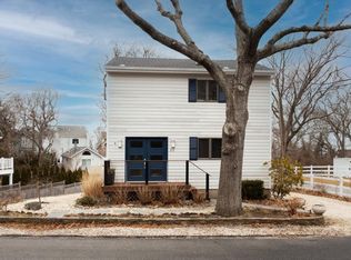 23A Oakhurst Rd, Hampton Bays, NY 11946