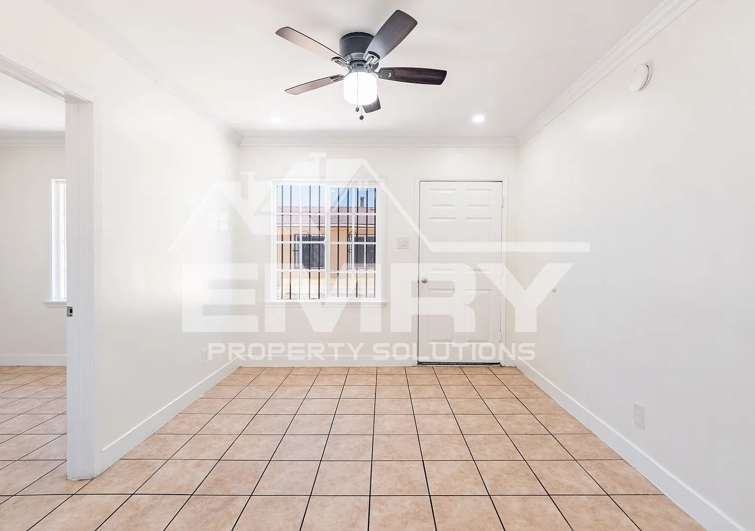 428 N Poplar Ave — Photo 4