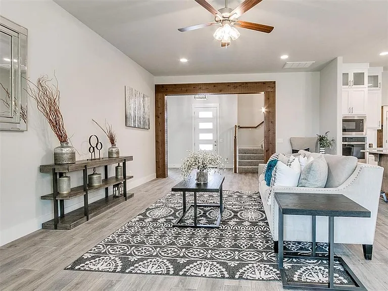 11500 Fairways Ave — Photo 16