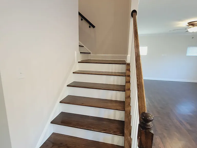 4637 Collingham Dr — Photo 22
