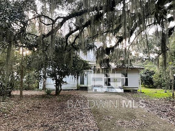 2nd image of 1301 Lovette Ln