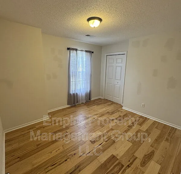 66 Sand Oak Ct — Photo 12