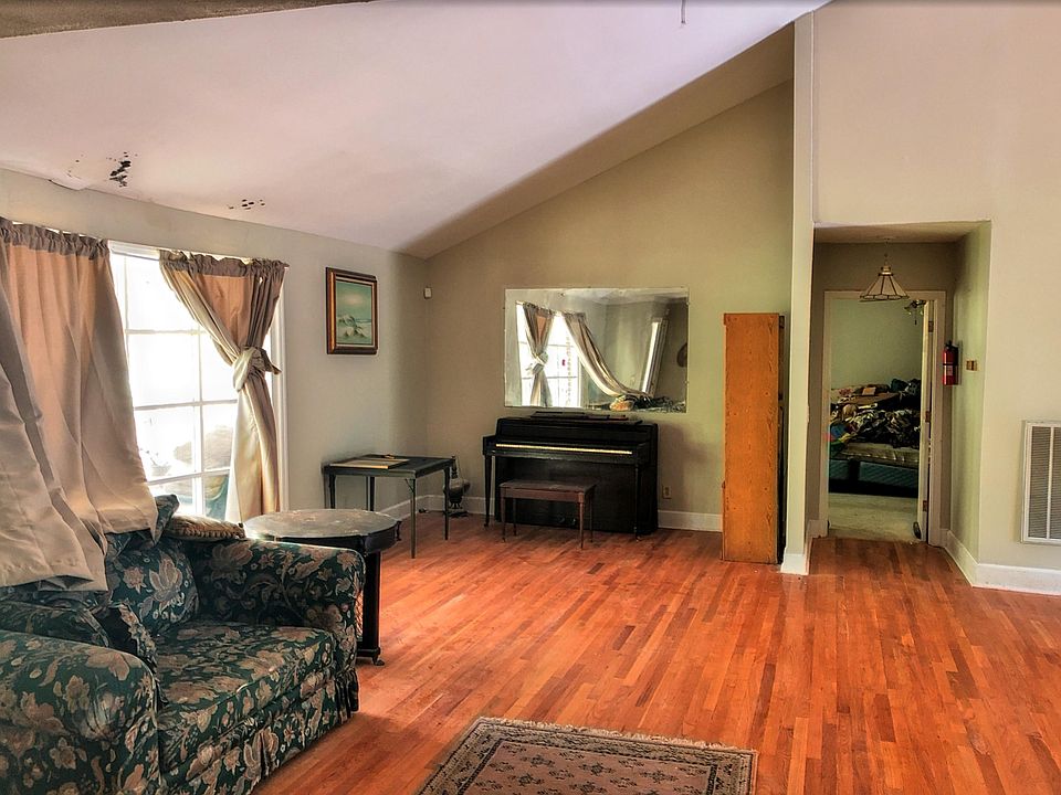 6125 Maybank Hwy, Wadmalaw Island, SC 29487 Zillow