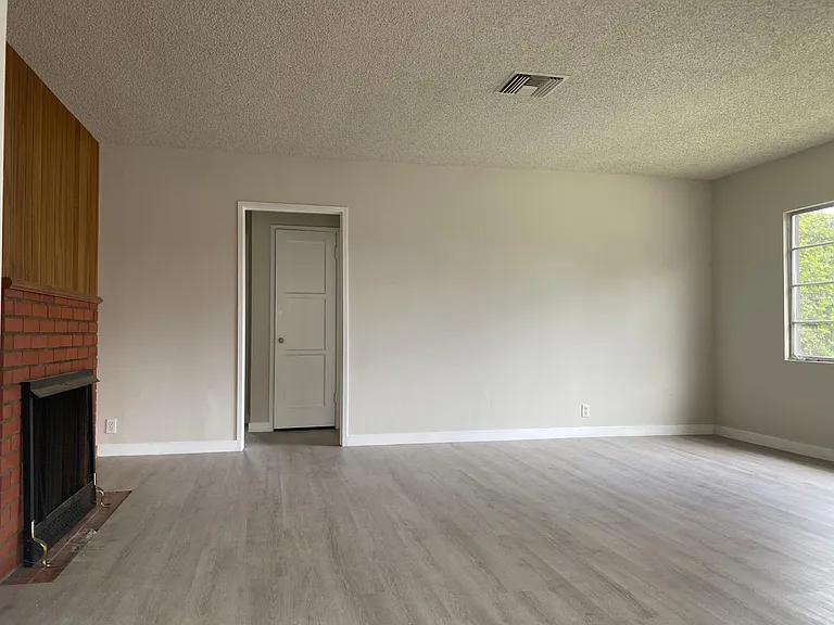 1825 S Vega St — Photo 9