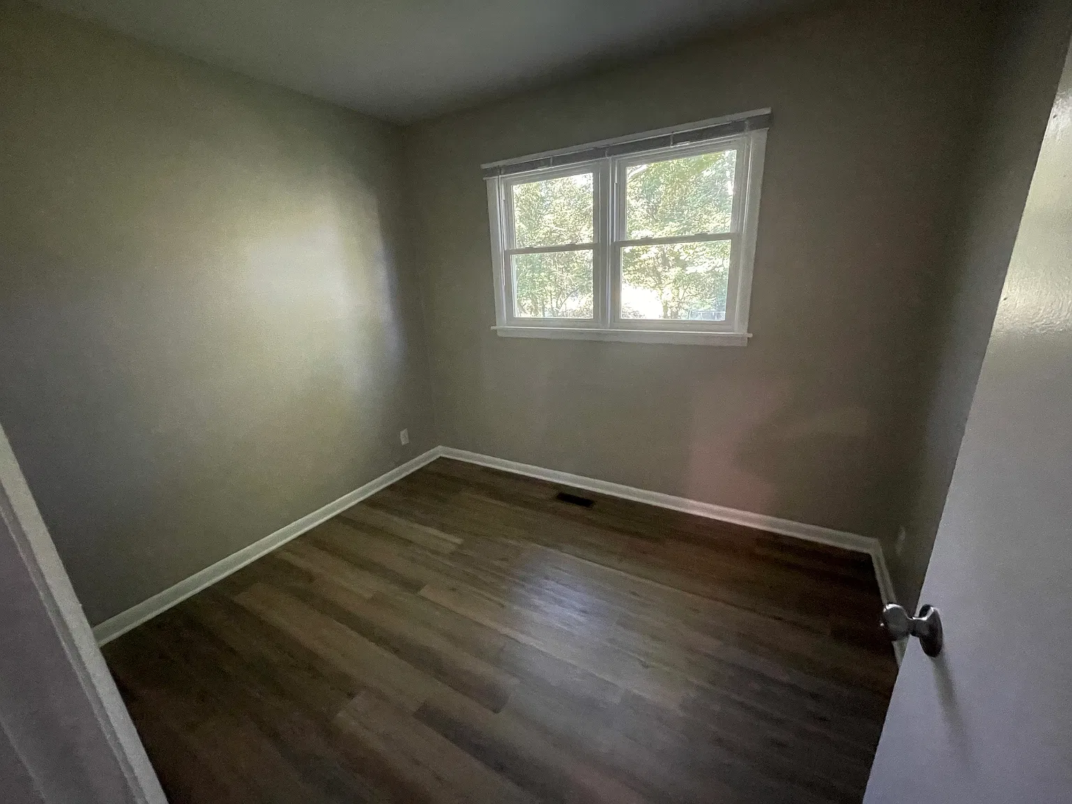 3 bed, 900 sqft, $1,500 — Photo 4