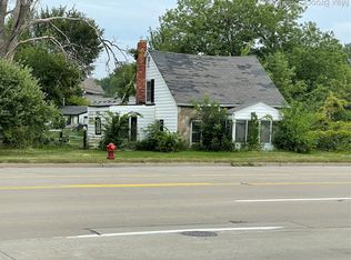 1828 John R Rd, Troy, MI 48083