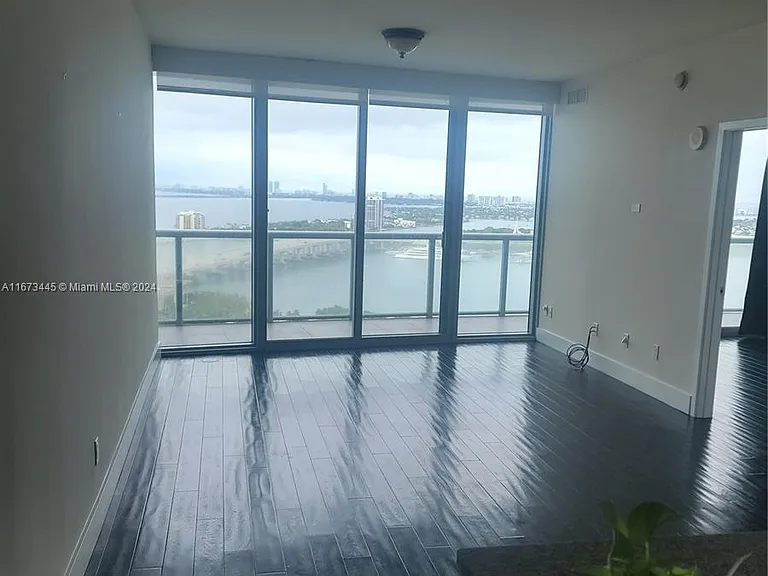 888 Biscayne Blvd #30111 — Photo 8