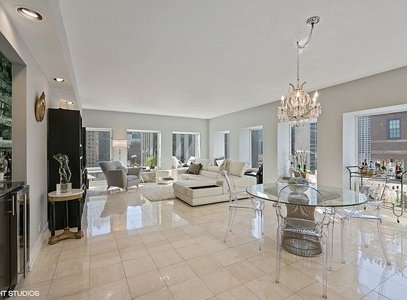 5th image of 1100 N Lake Shore Dr APT 13C