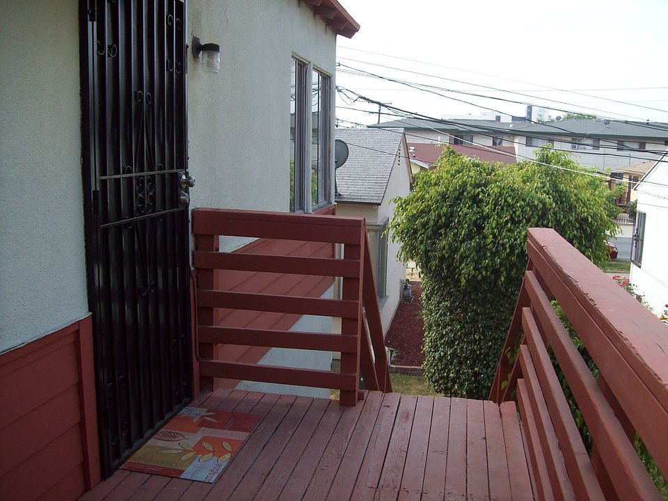 1st image of 411 E Buckthorn St #A