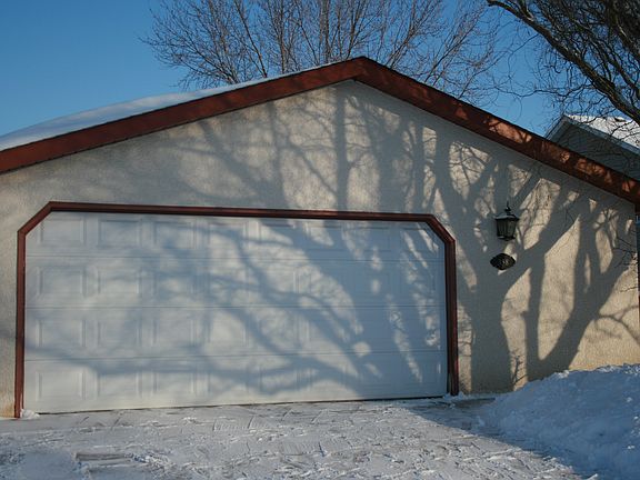 4th image of 358 4th Ave S