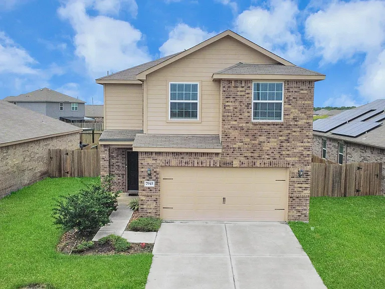 7943 Vacek Meadows Loop — Photo 1