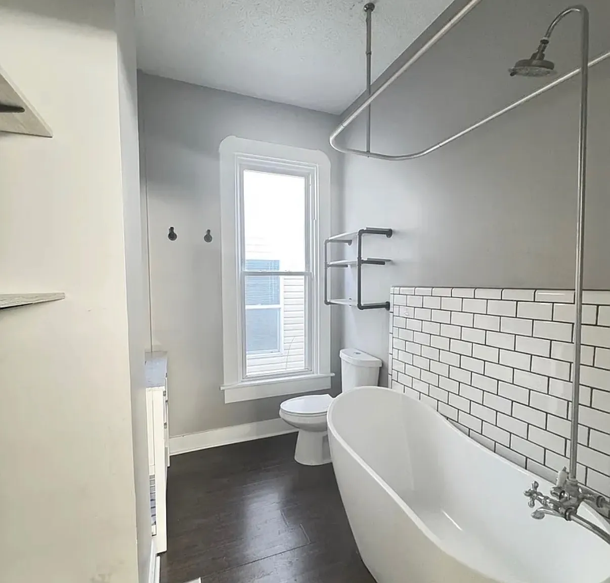 2 bed, 968 sqft, $1,900 — Photo 3