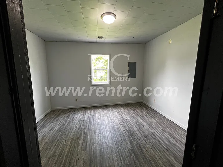 410 W 10th St #W — Photo 7