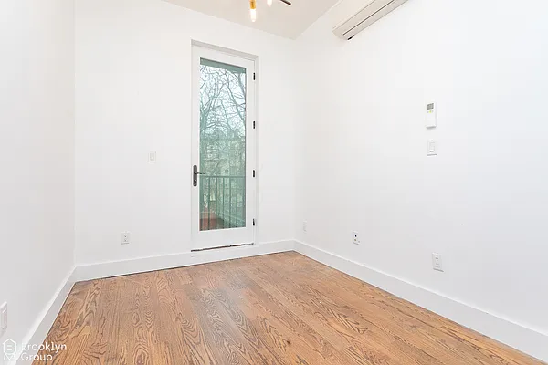 Rented by Brooklyn Group | media 27