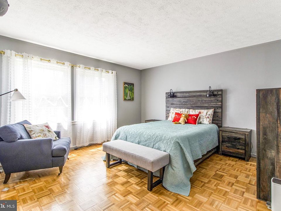 1st image of 109 Sussex St