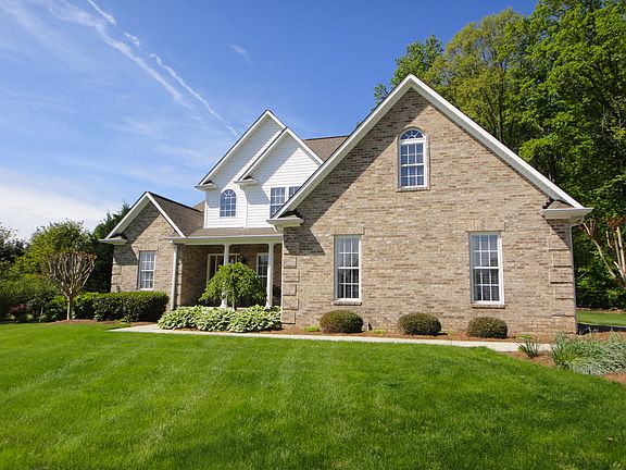 2nd image of 203 Pine Hill Ct