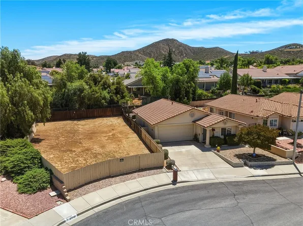 28042 Calle Vallarta, Menifee, CA 92585