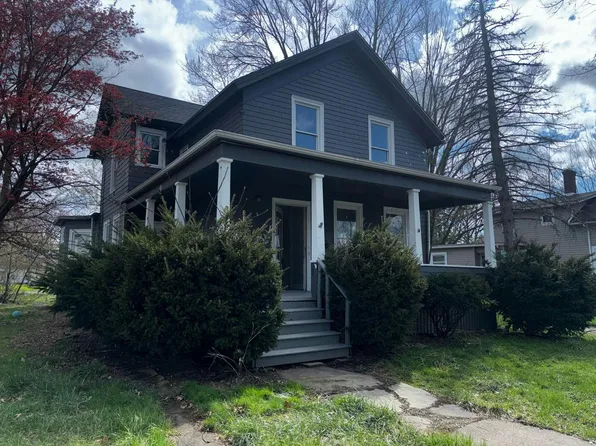 320 10th St, Elyria, OH 44035