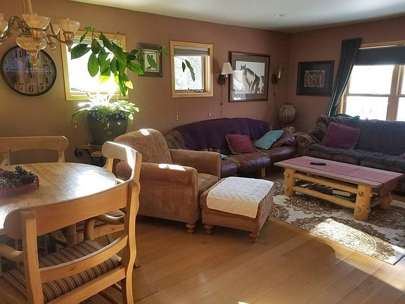 2nd image of 705B Meadow Dr