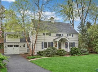 356 Devon Ct, Ridgewood, NJ 07450