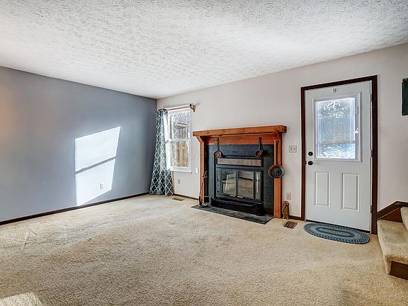 4th image of 4196 Cherry Orchard Ln