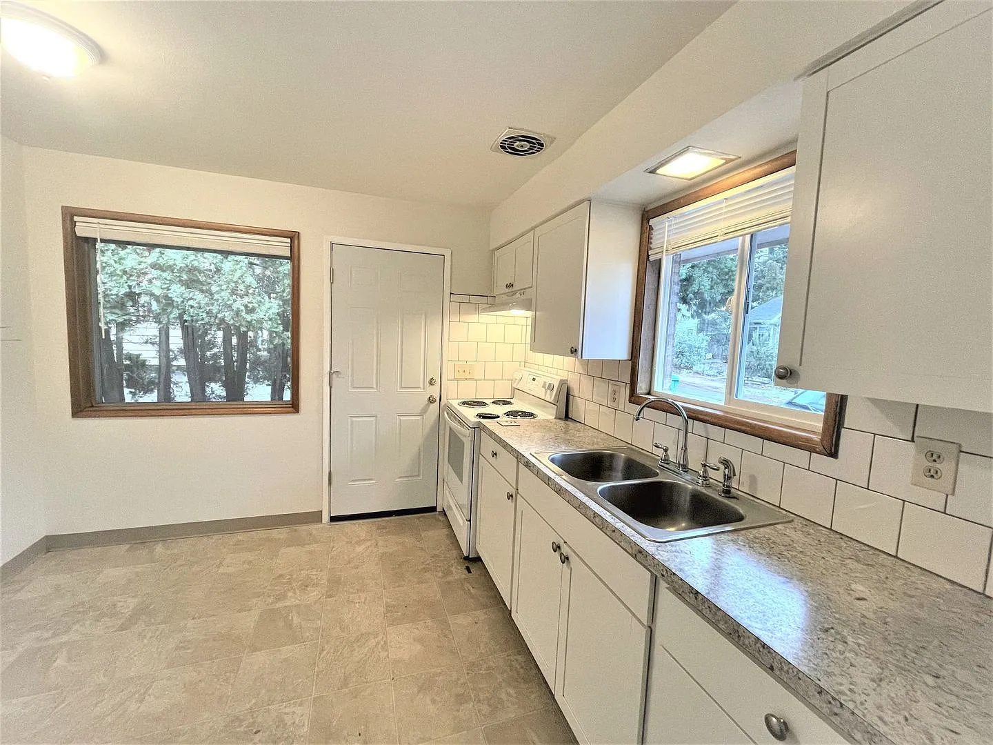 main80 — Photo 4