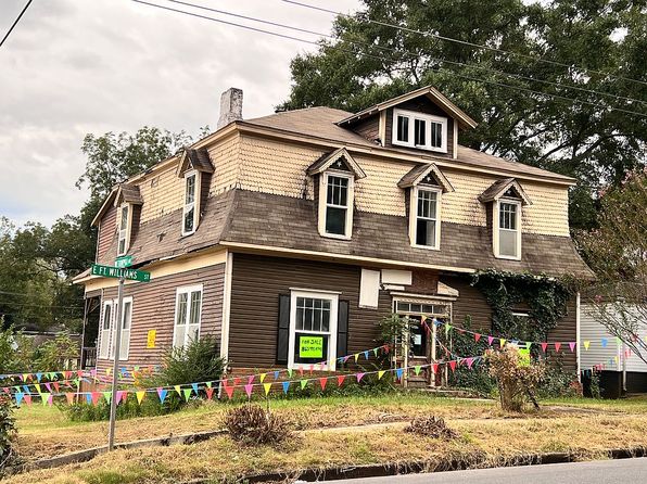 209 E Fort Williams St