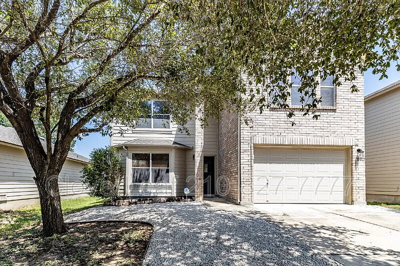 4 bed, 2.0 bath, 2282 sqft, $1,797 — Photo 3