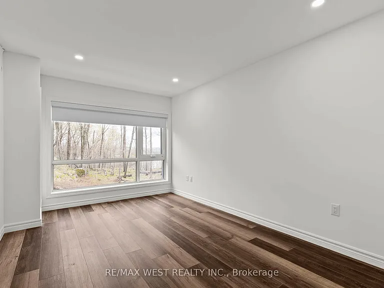 119 Town Line Rd E #D208 — Photo 28