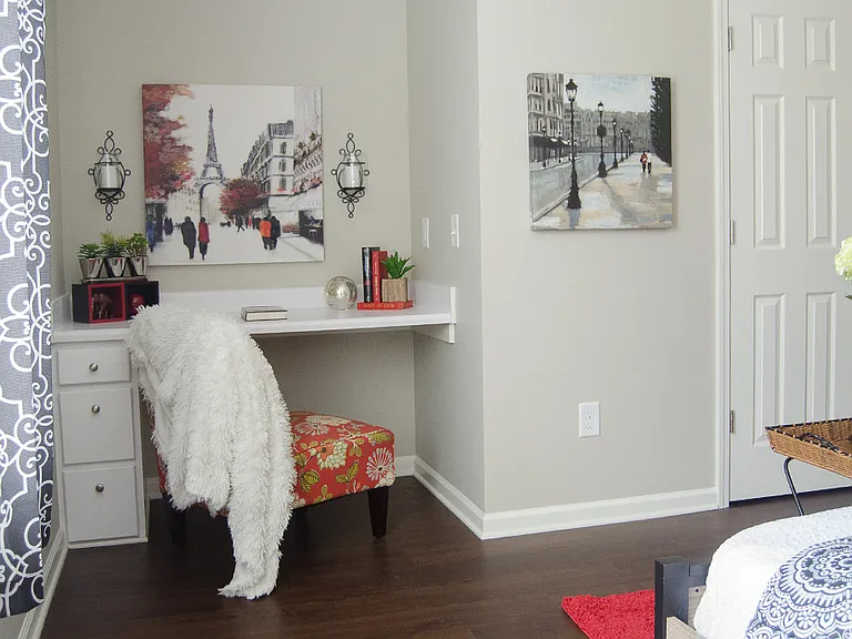 205 N Martin St — Photo 6