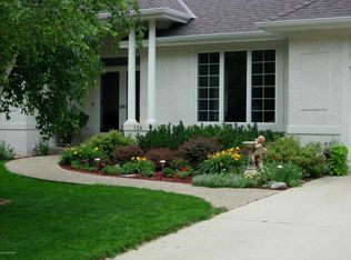 124 Interlachen Ln NW, Rochester, MN 55901