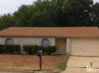 5549 Dunson Dr, Haltom City, TX 76148