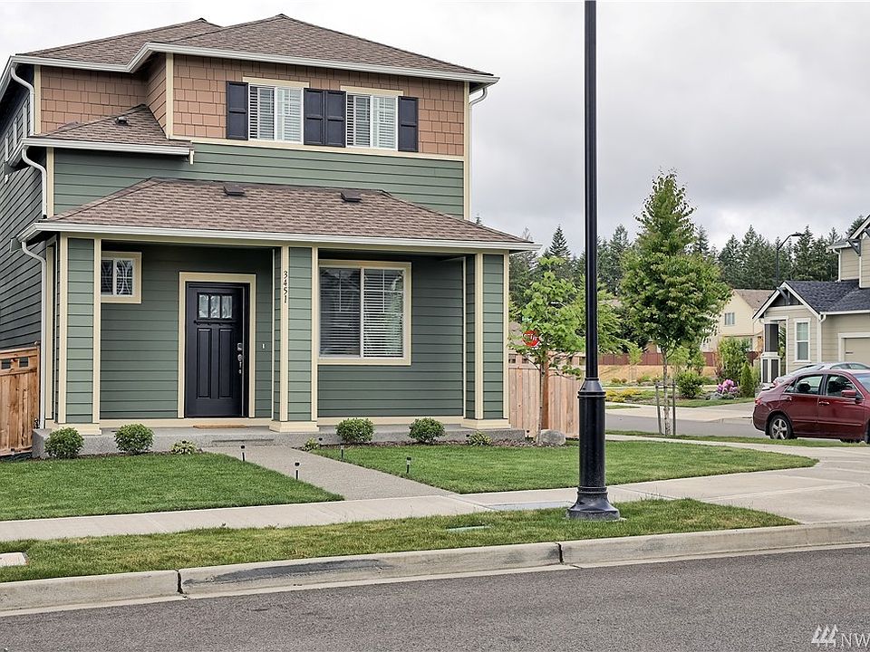 1st image of 3451 Hera St NE