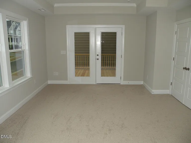 132 Tree Hill Ln — Photo 10