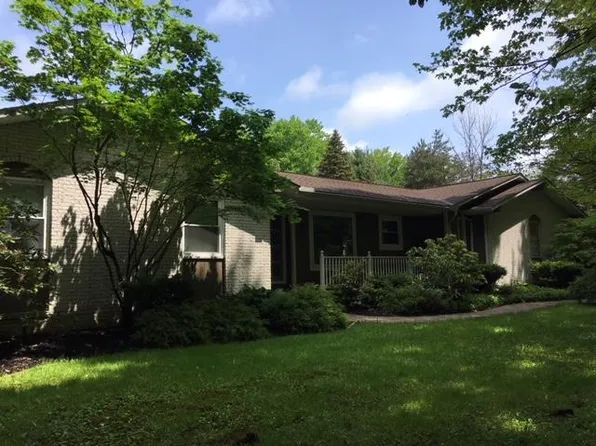 11050 Bell St, Newbury, OH 44065